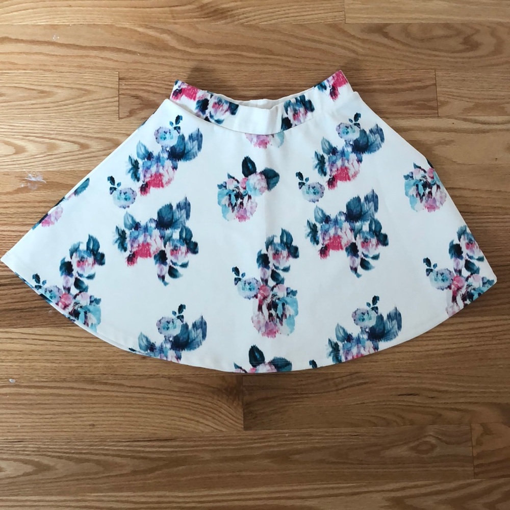 Pull & Bear Scuba Circle Skirt